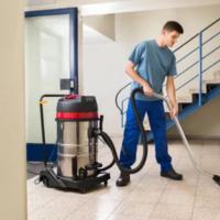 Maintaining Shopping Centers with Industrial Vacuum Cleaners