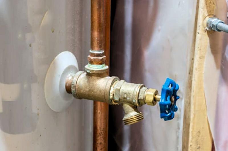 6 Easy Steps to Drain a Hot Water Heater