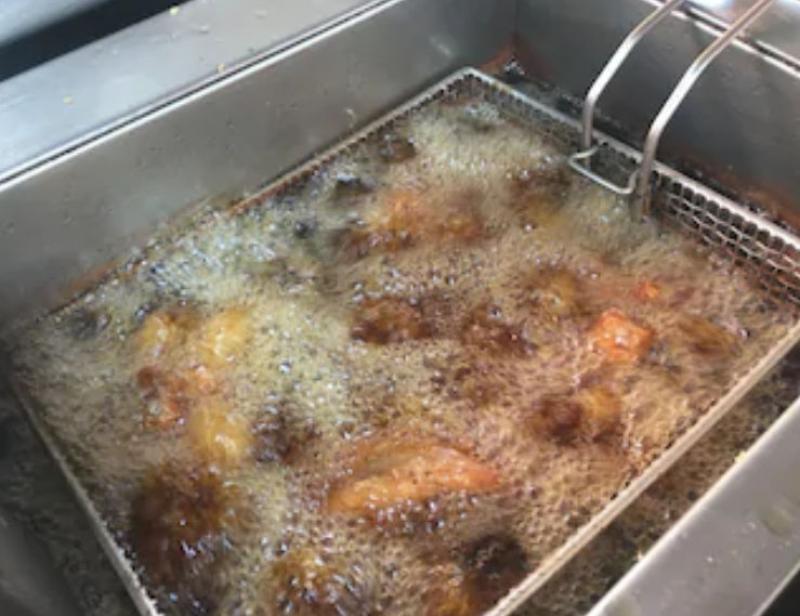 Proper Cleaning Tips to Keep Your Commercial Fryer Lasting Longer