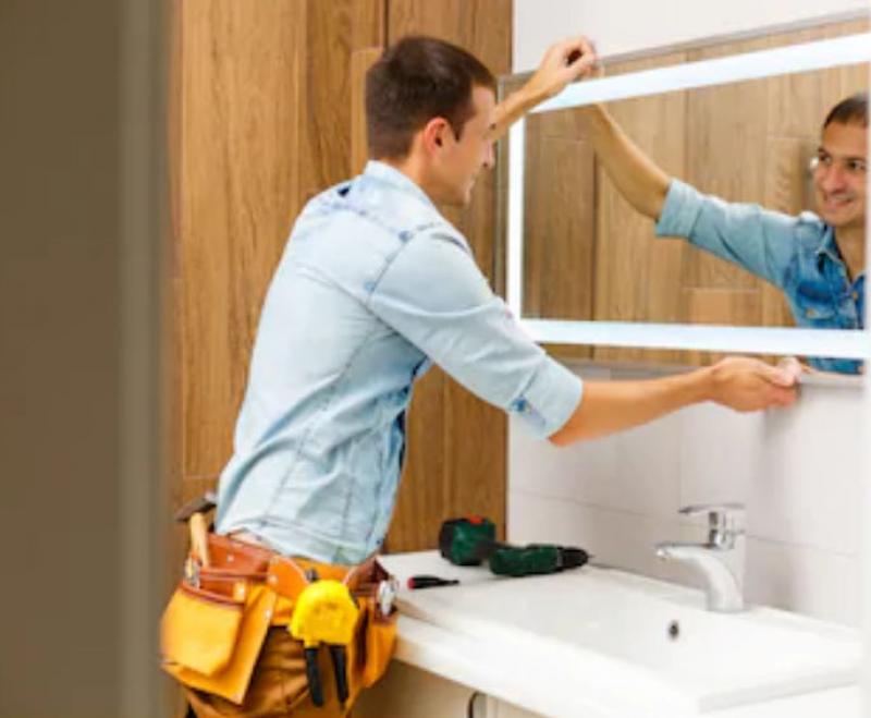 Finding a Local Contractor for Your Glass and Mirror Needs