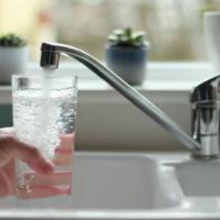 6 Common Risks Associated with Drinking Water Out of the Tap