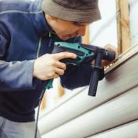 Putting Vinyl Siding on Gables 