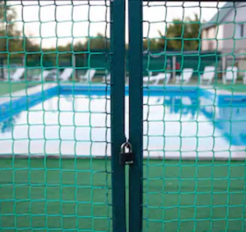Safety Fence for Pool: What Every Home Owner Needs to Know