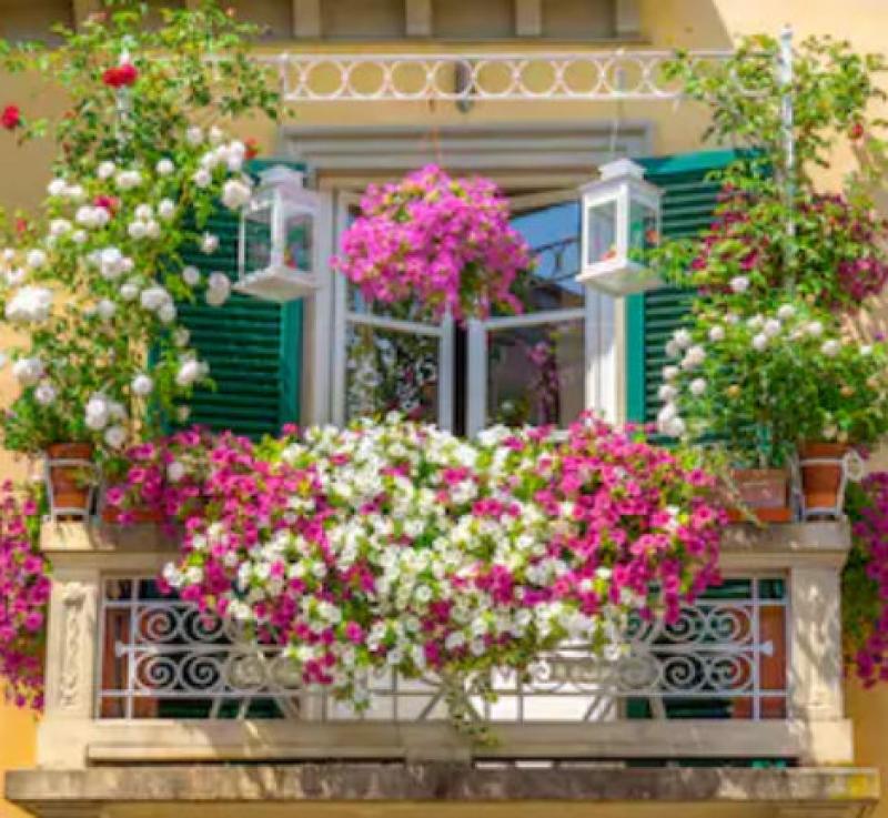 7 Tips for Styling and Decorating Your Apartment Balcony