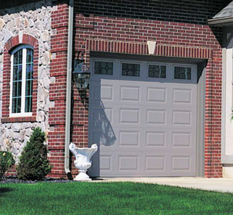 How to Save Money when You Buy Garage Doors