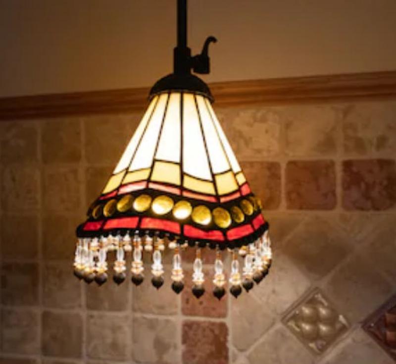 Stained Glass Lamps and How they Can Make Your House Look Better