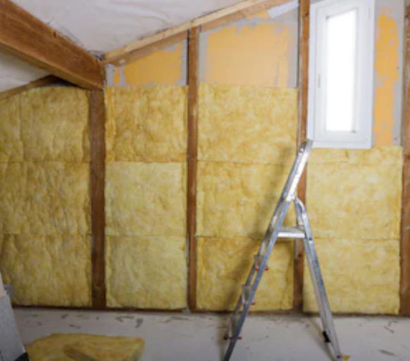 Roof and Loft Insulation DIY to Reduce Heat Loss in Your Home