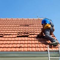 5 Critical Safety Tips for DIY Home Roof Repair Projects