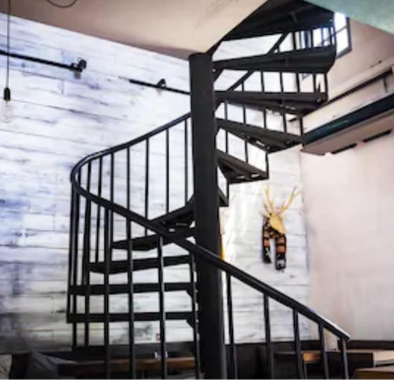 10 Helpful Hints for Spiral Staircase Installation