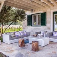 Create The Ultimate Outdoor Area with a Veranda