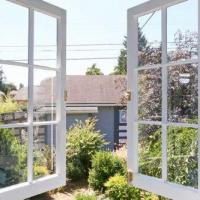 Signs It’s Time for Replacement Windows