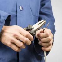 How to Select the Right Electrical Contractor