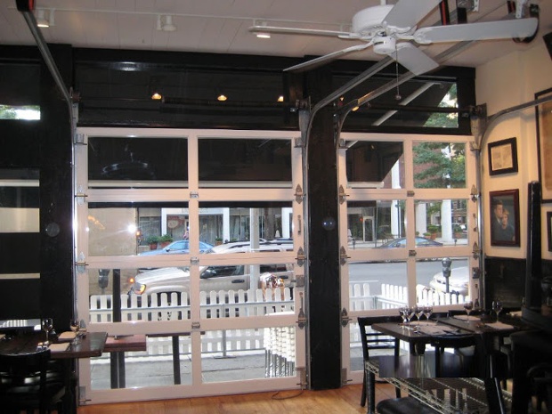 glass_restaurant_garage_door